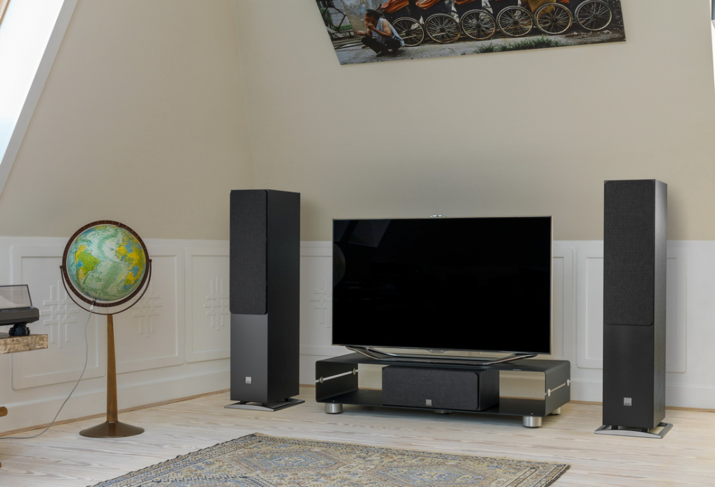OBERON-7-TV-Black-grille.jpg