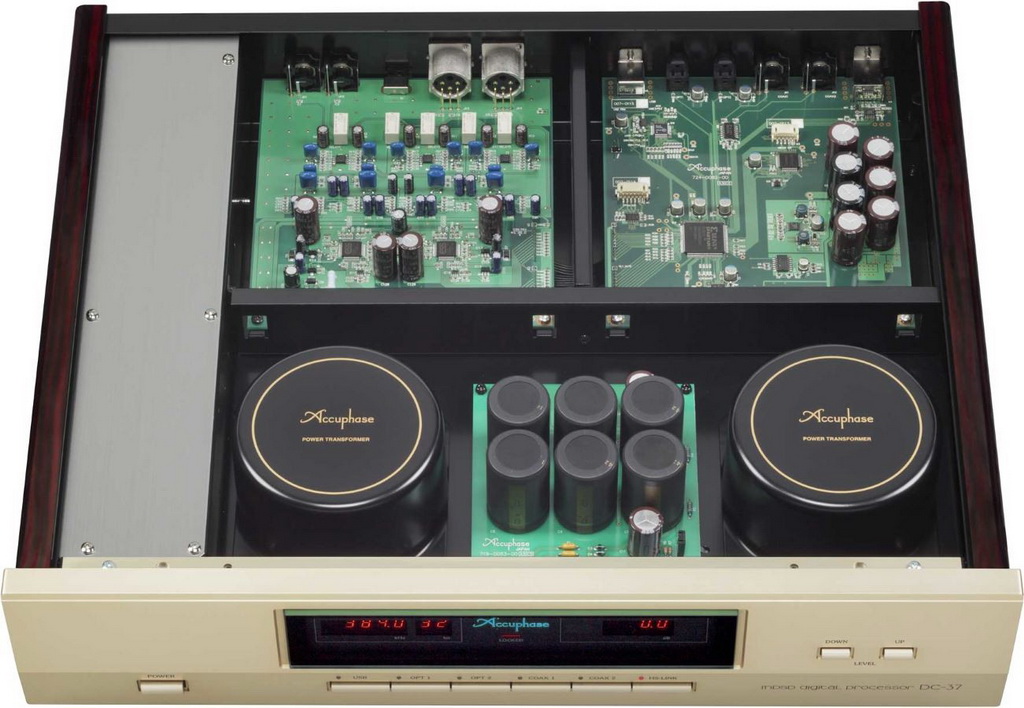 Accuphase DC-37 6.jpg