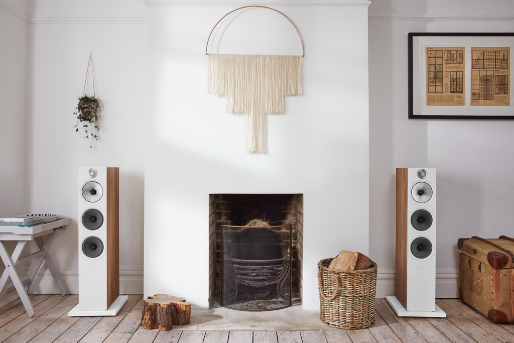 Bowers-Wilkins-603-S2-Anniversary-Edition-Oak-Stereo-Fireplace-Front.jpg
