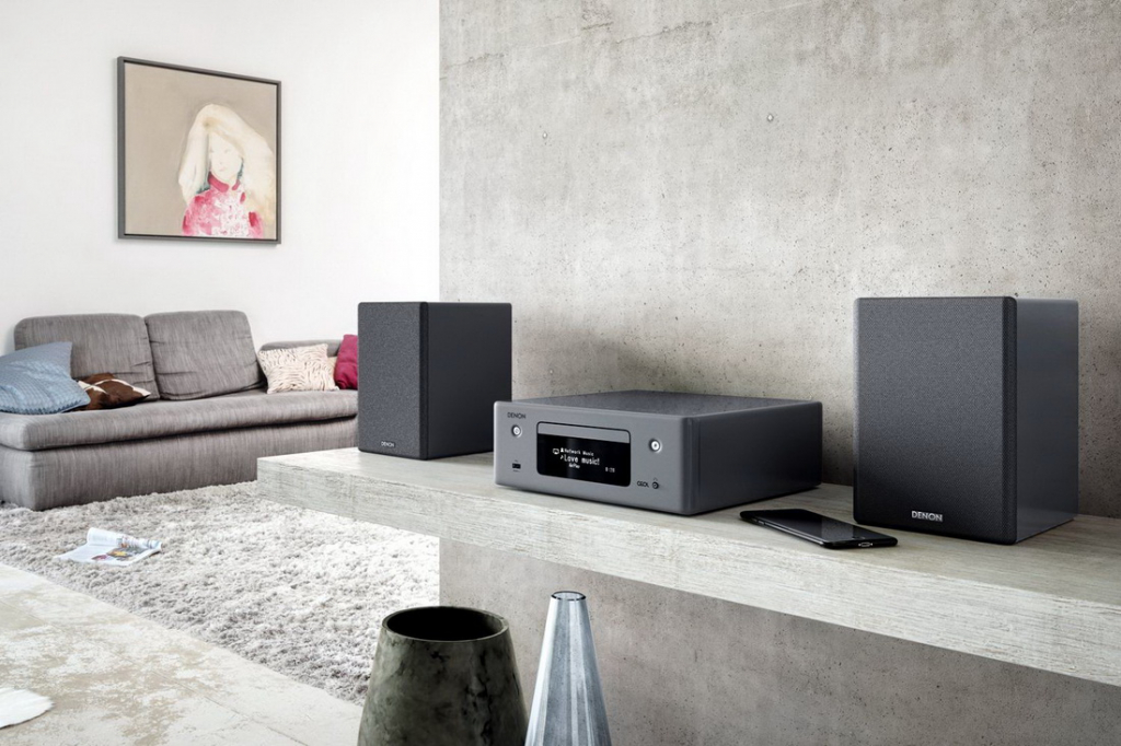 Denon Ceol N10 lifestyle grey.jpg