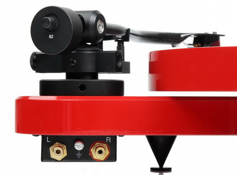 Pro-Ject RPM 1 Carbon red 6.jpg