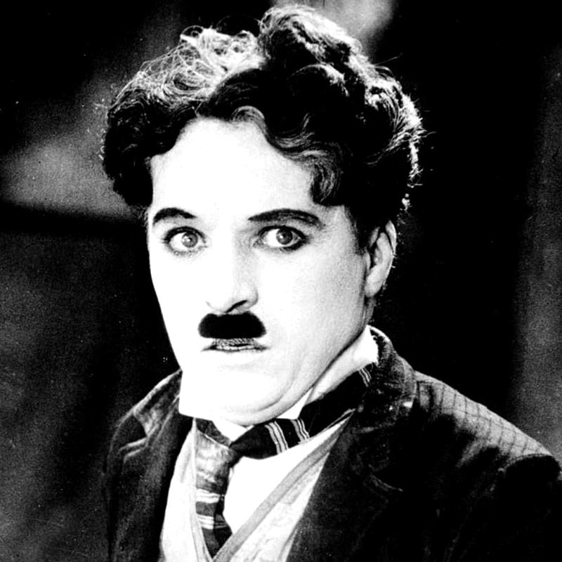Чарльз Чаплин - Американский кинорежиссер - 1889 года рождения