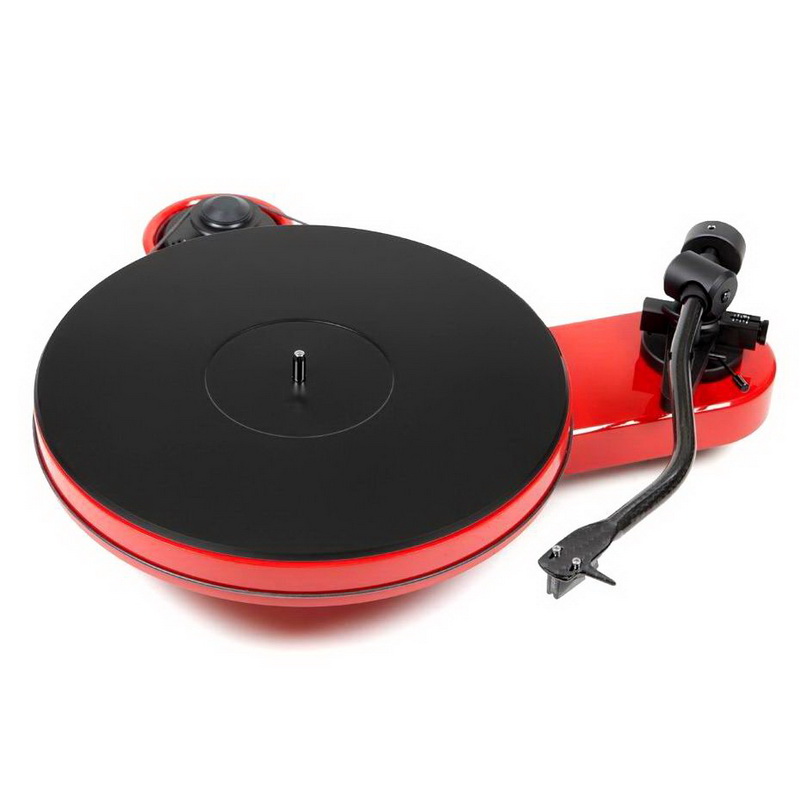 Pro-Ject RPM 3 Carbon (2M Silver) Gloss Red Pro-Ject RPM 3 Carbon (2M Silver) Gloss Red