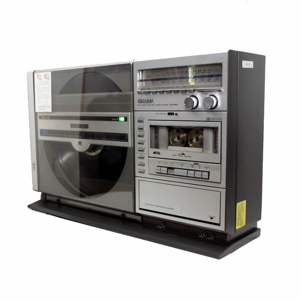 Десять магнитол с проигрывателем винила 