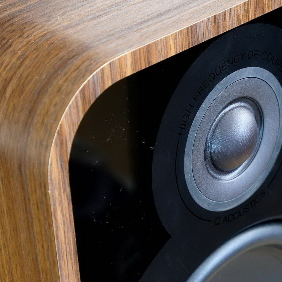 Музыкальный центр Marantz M-CR612 & Q Acoustics 5020 White