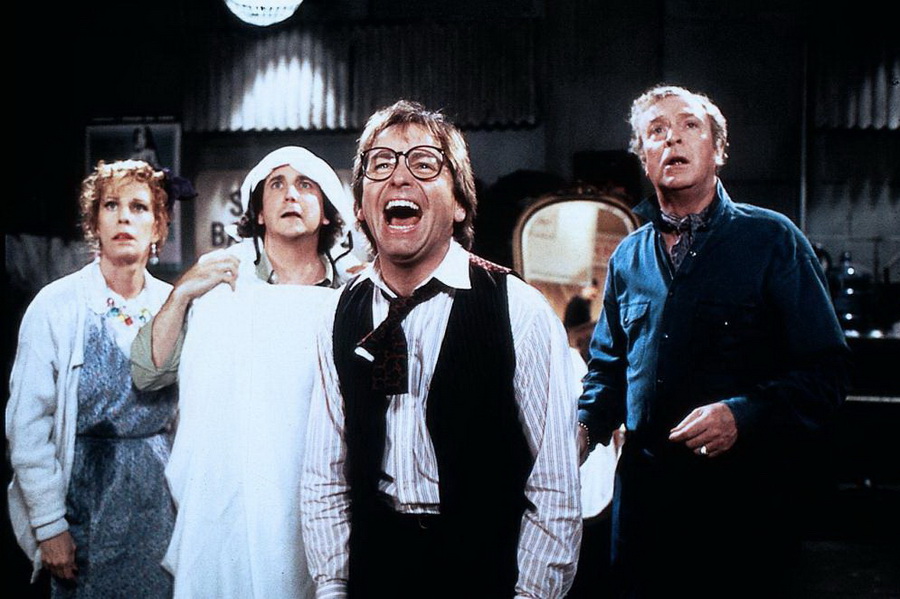 Мэрилу хеннер безумные подмостки. Безумный 1992. Безумный 1992. Безумные подмостки фото. Безумный 1992.