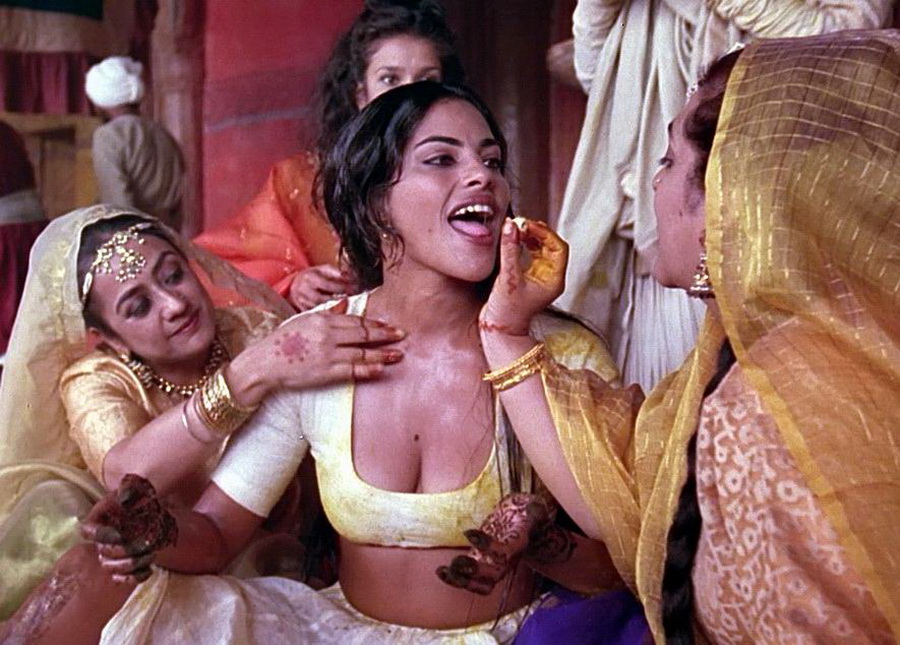 Винкстің жалаңаш бөкселері бар