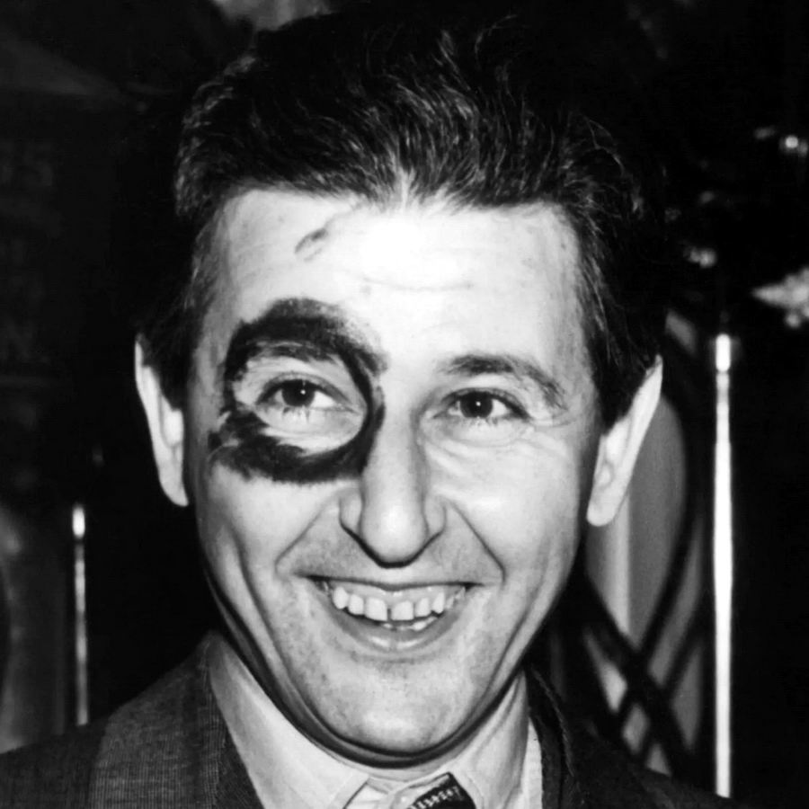 Кёртис Бернхардт - Американский кинорежиссер - 1899 года рождения