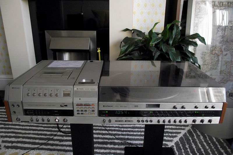 Hitachi SDT-900M.jpg