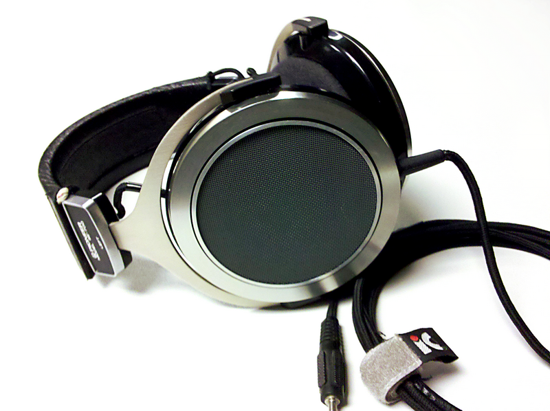 Pioneer SE-700 4.png