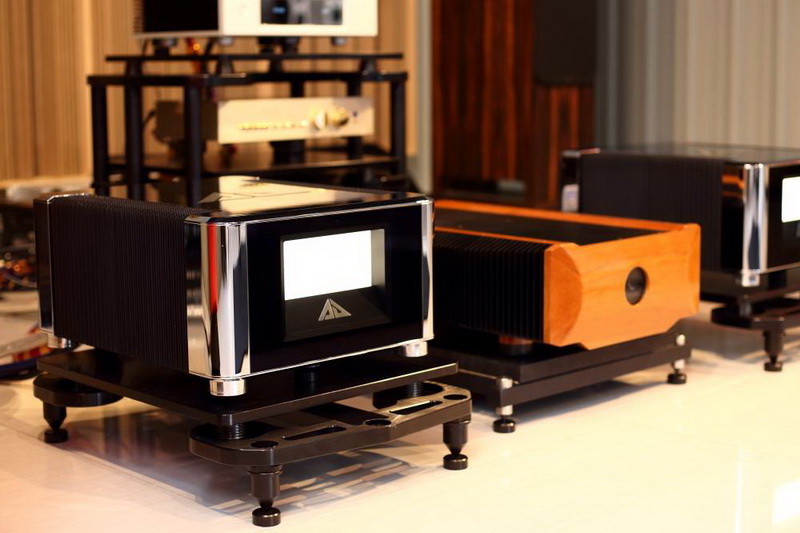 Analog Domain Artemis.JPG