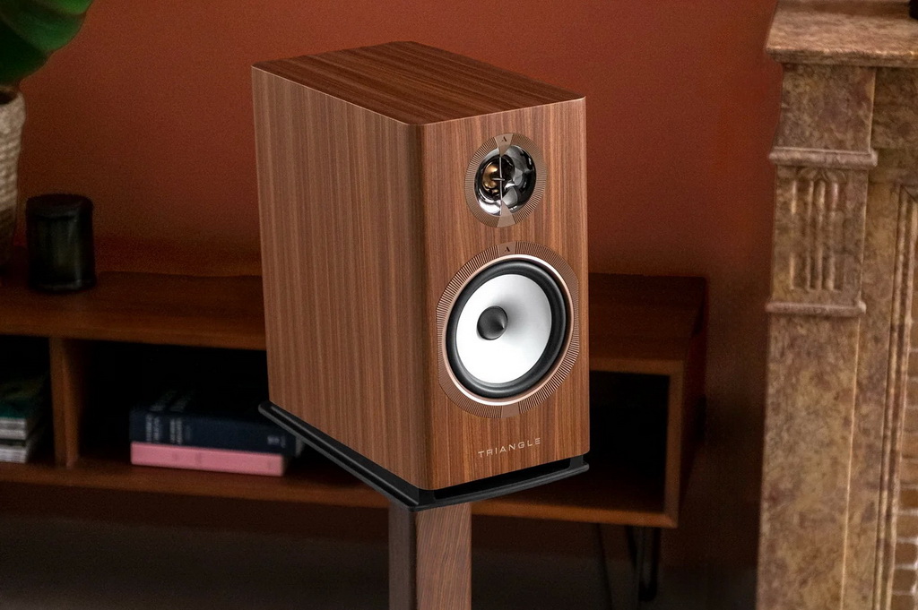 lifestyle-solstice-3-teak-1a.jpg