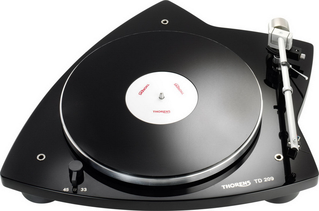 Thorens-TD209-Noir-laque_P_1200.jpg