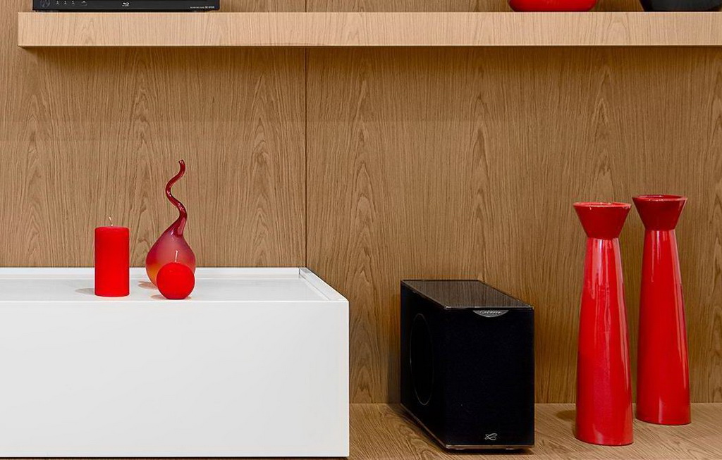 Cabasse Stream Bar 2.jpg