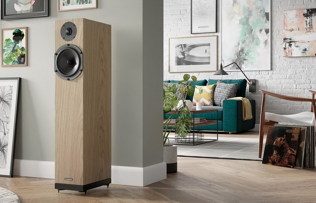 Spendor_speaker_slider_2285x900_image-A-LINE_3.jpg