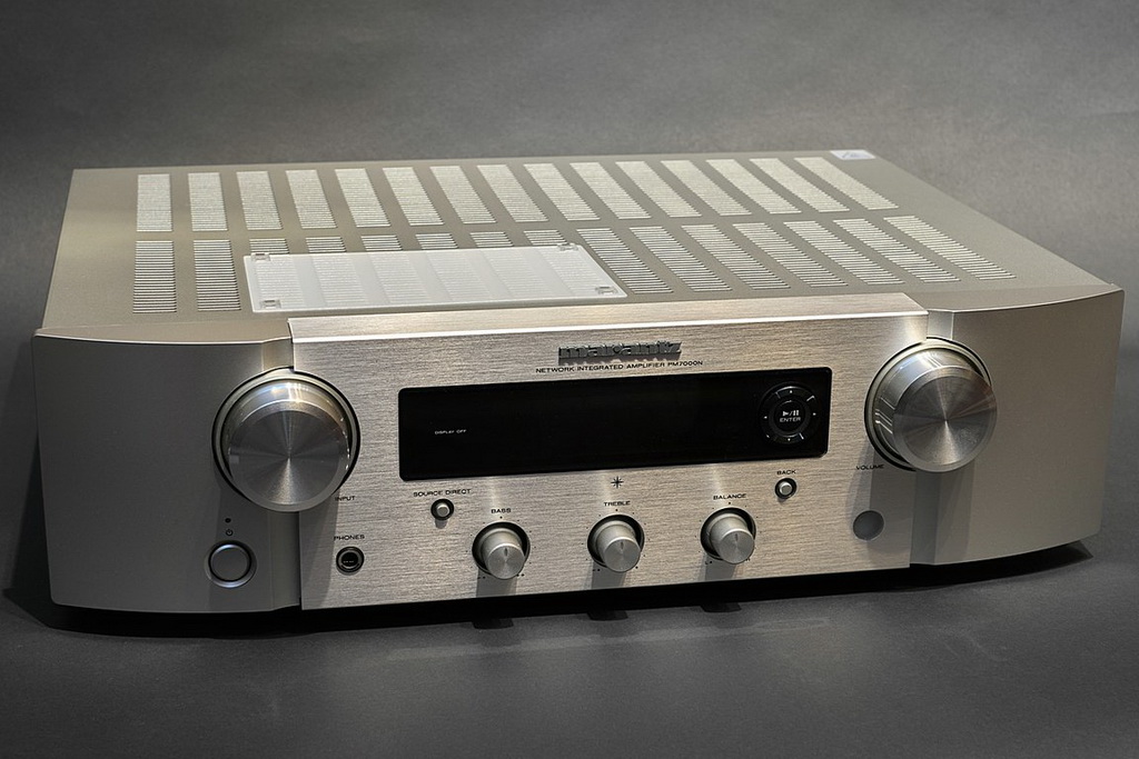 Marantz_PM7000N-0001.jpg.ca1162a7c6807a8c812f8824e556d5f6.jpg