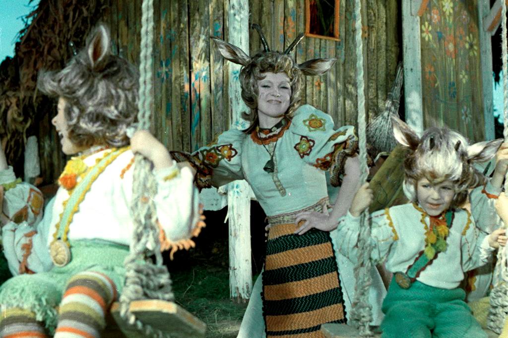 Мама (1976).jpg