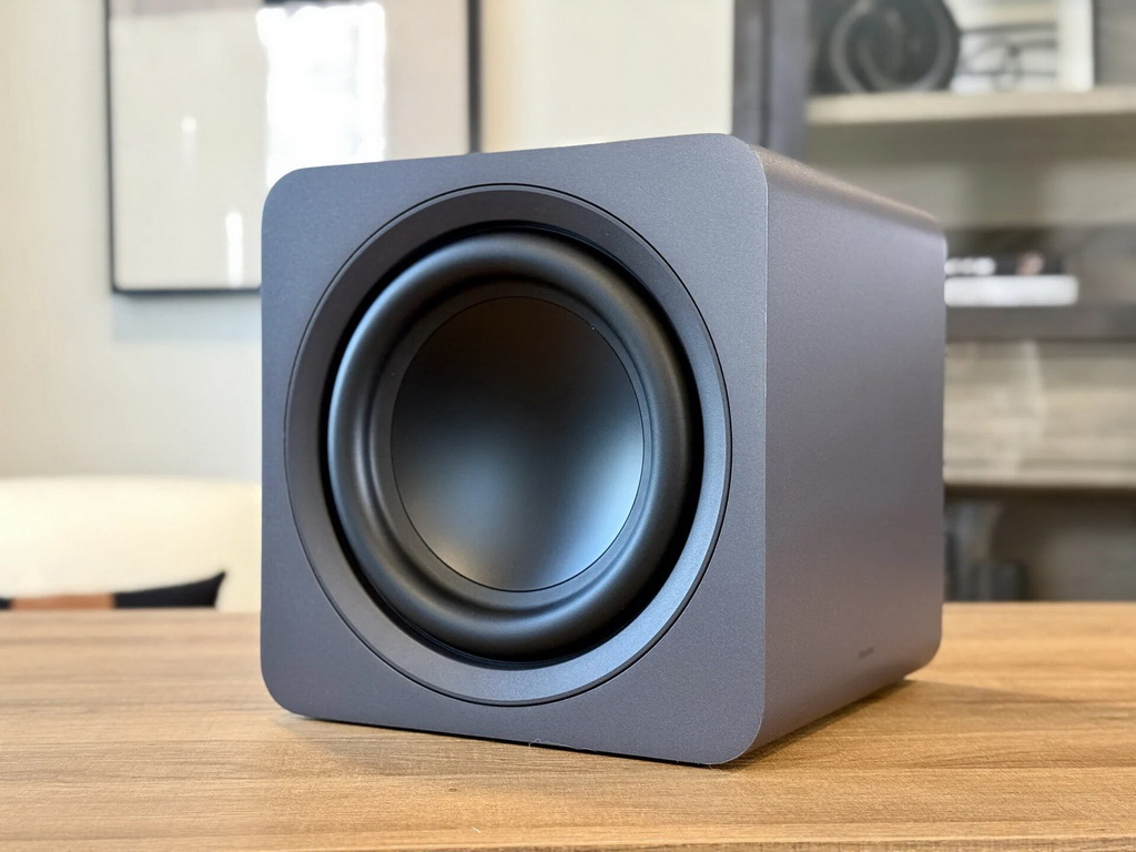 Samsung Q990F Subwoofer.jpg