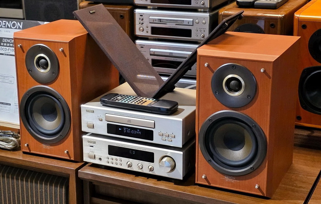 DENON F100.jpg