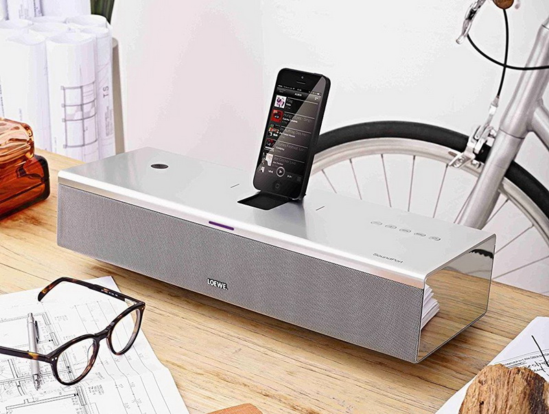Loewe SoundPort sil 89 3.jpg
