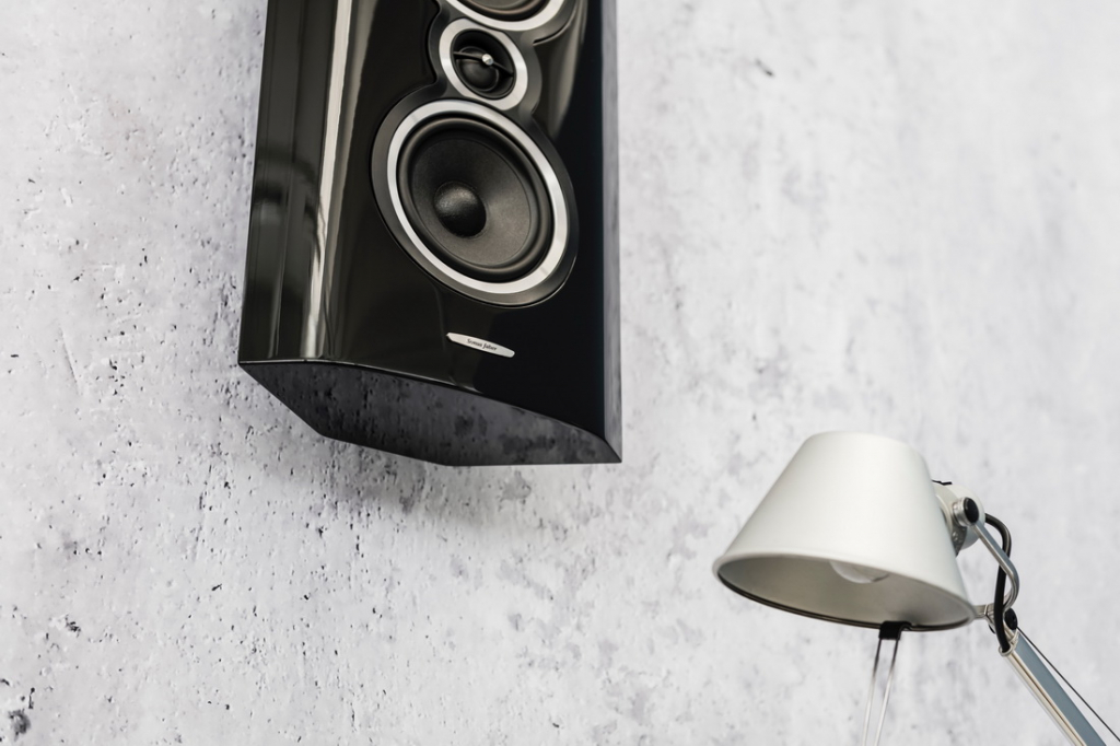 Sonus-faber-Sonetto-Wall-05.jpg