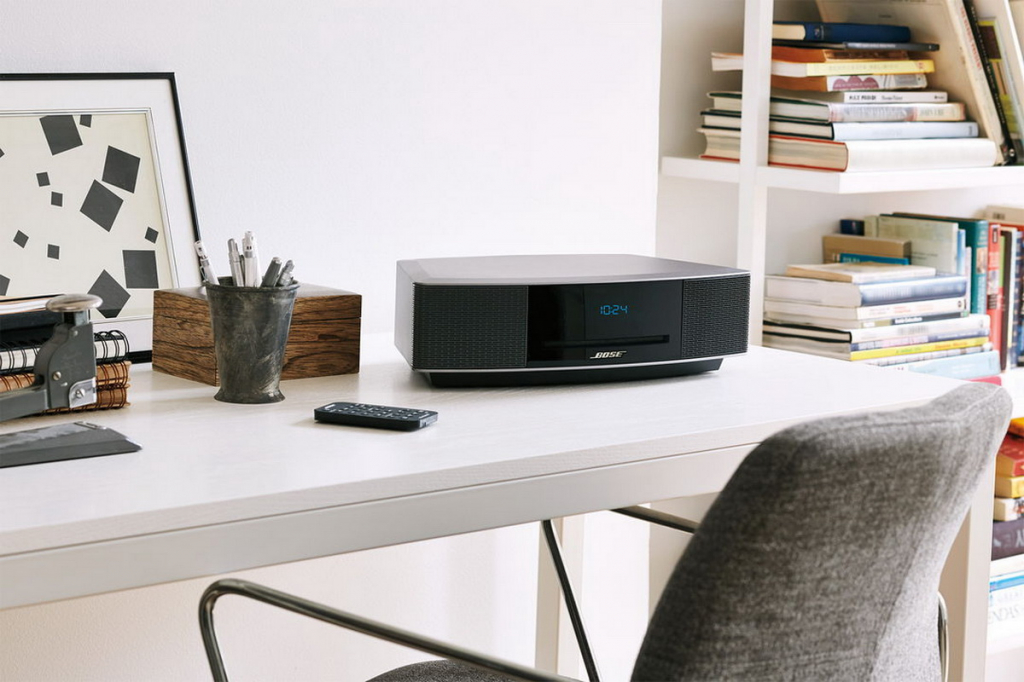 Bose Wave Music System IV lifestyle 41.jpg