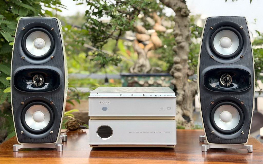 Sony CMT-SE7w fdf.jpg