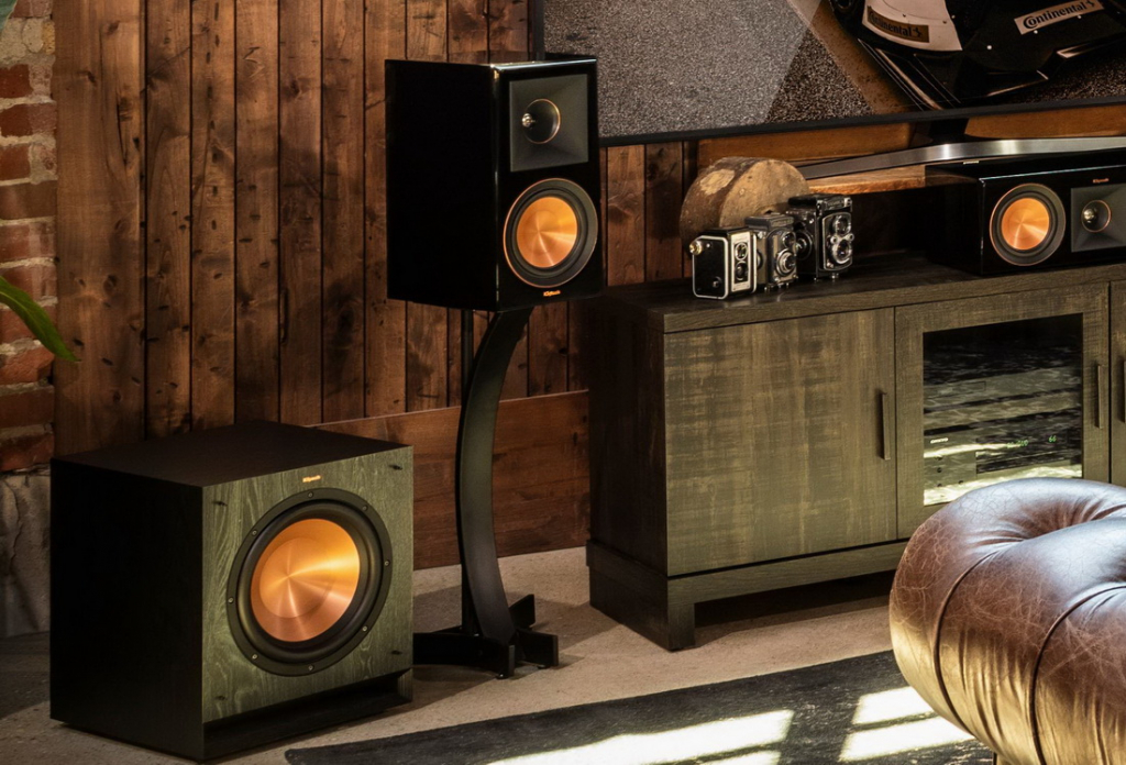 Klipsch_Reference_Premeire_Lifestyle_103.jpg