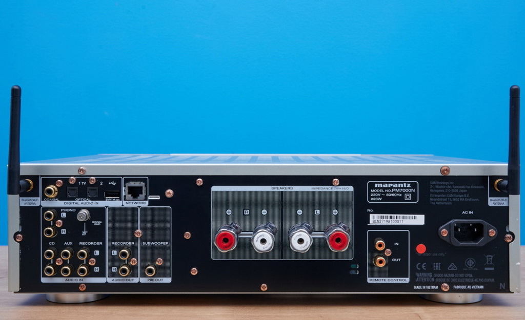 marantz-pm7000n-rueckseite-antennen-1080x608.jpg
