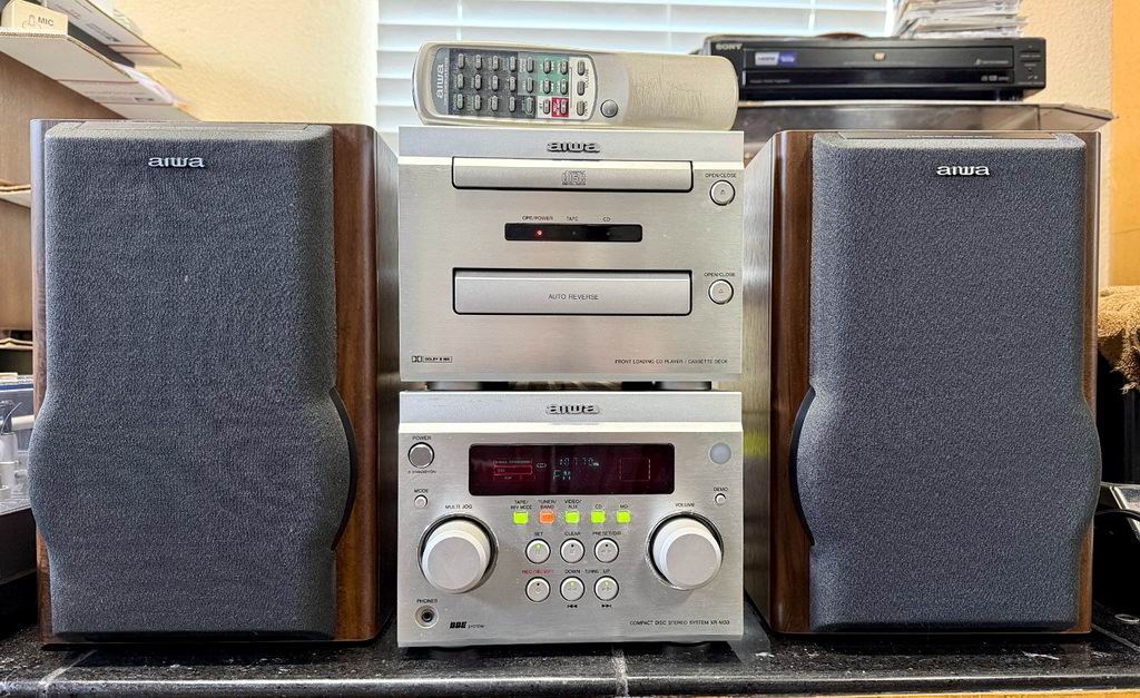 Aiwa XR-m30.jpg