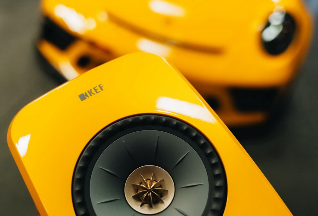 KEF_LSXII_SY_Porsche_08(1).jpg