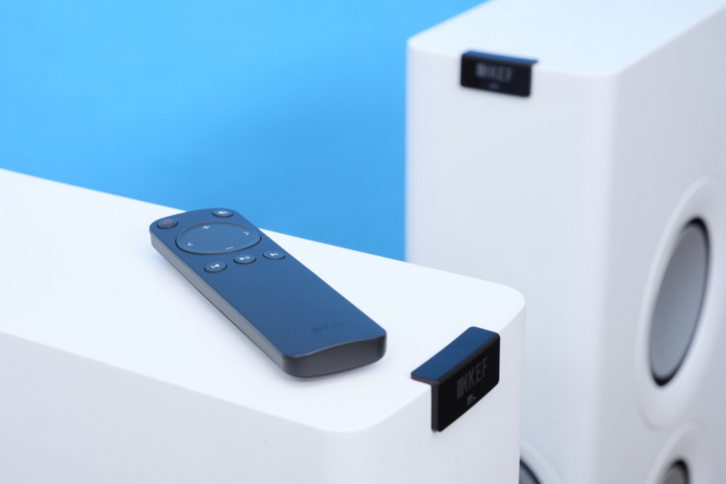 kef-ls60-wireless-detail-remote-1080x720.jpg