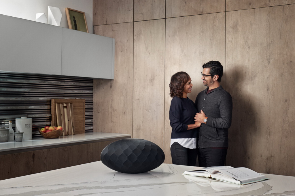 Low-Formation-Wedge-Black-in-Kitchen-with-Couple.jpg