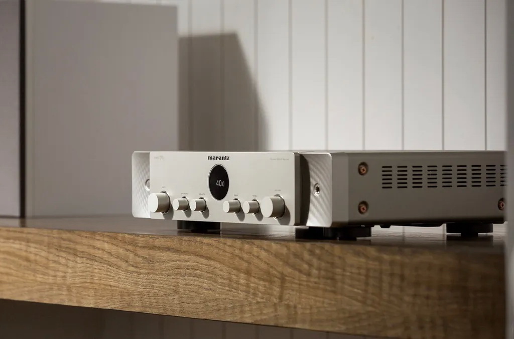 Marantz-AV-Receiver.jpg