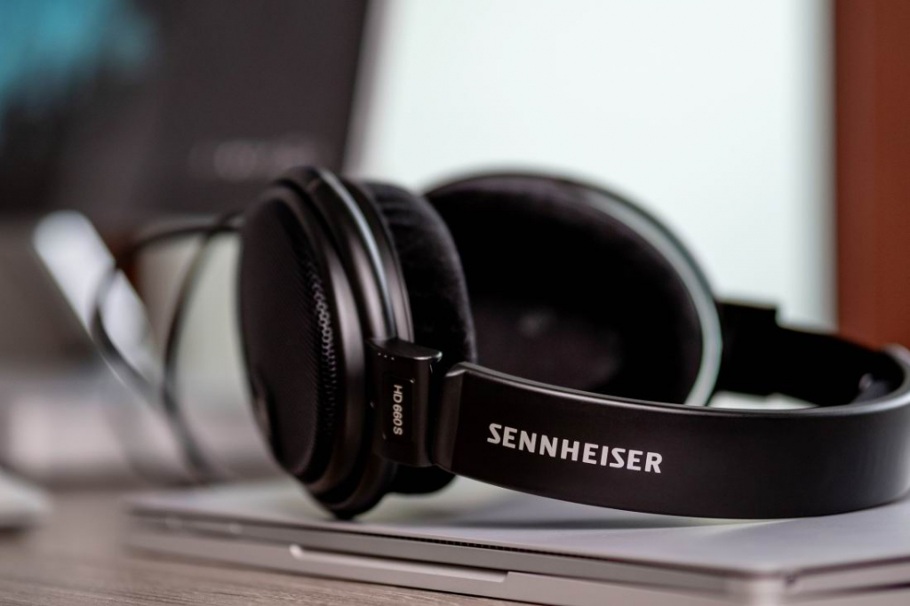 Sennheiser-HD-660-S-12-sw.jpg