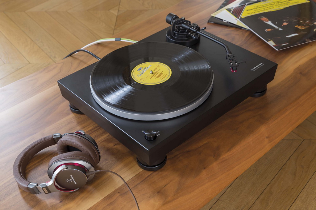 Audio-Technica AT-LP5 44.jpg