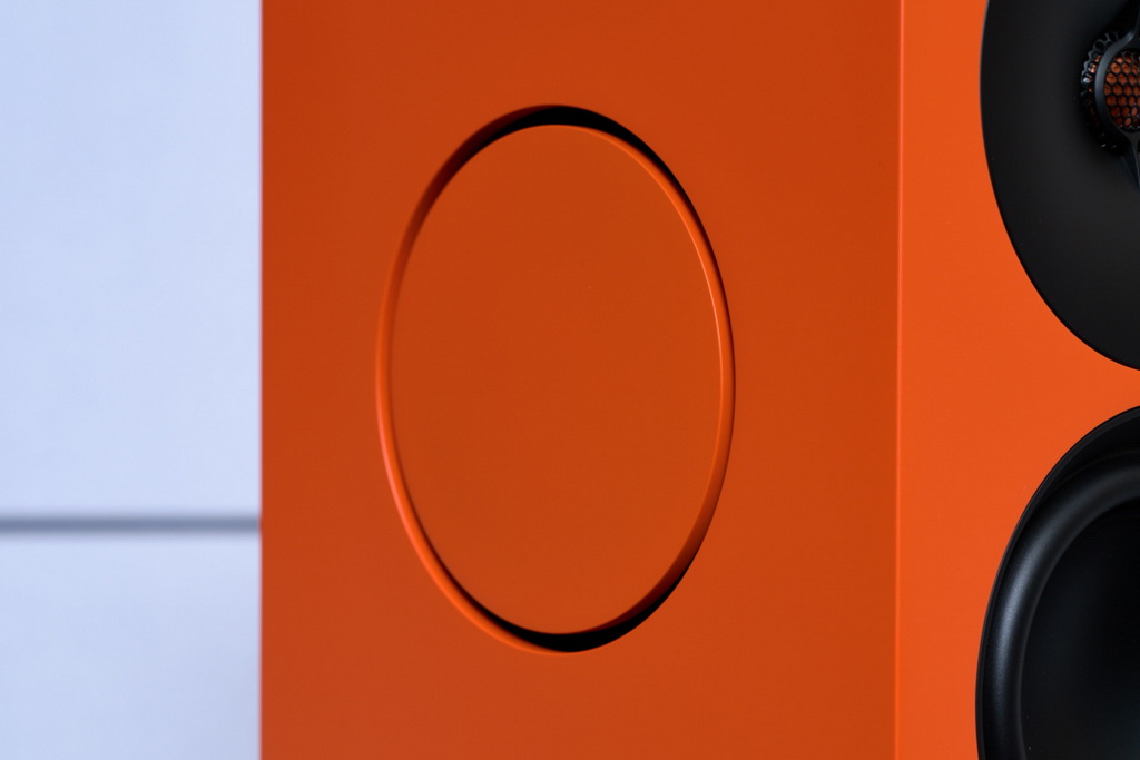 cambridge-audio-lr-x-passive-radiator-1080x720.jpg