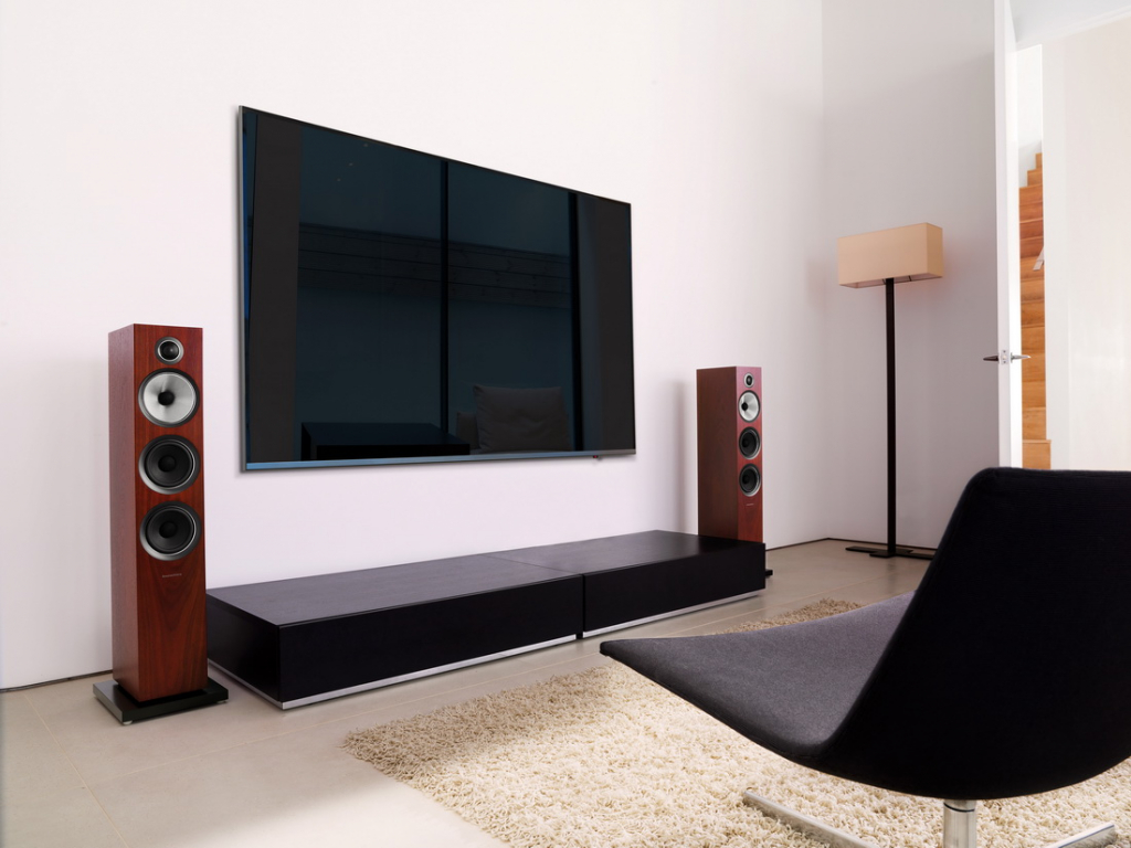 Bowers & Wilkins 704 S2 1.jpg