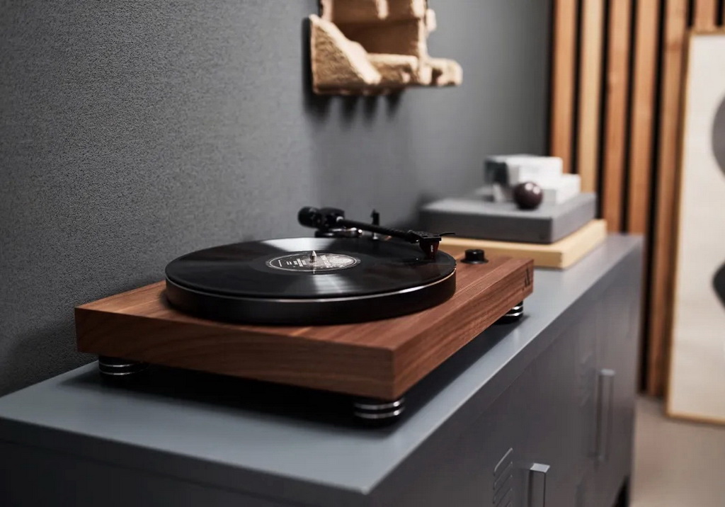 1652787652_Argon-Audio-launches-new-record-player-TT-4-for-649-euros.jpg