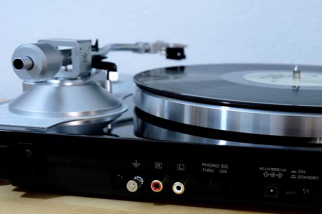 teac-tn-4d-plattenspieler-direktantrieb-test-phono-vorverstaerker-usb-d-a-wandler-1200x800.jpg