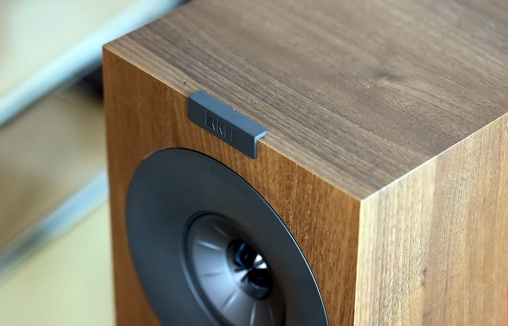 KEF-Q-Concerto-Meta-3-2.jpg