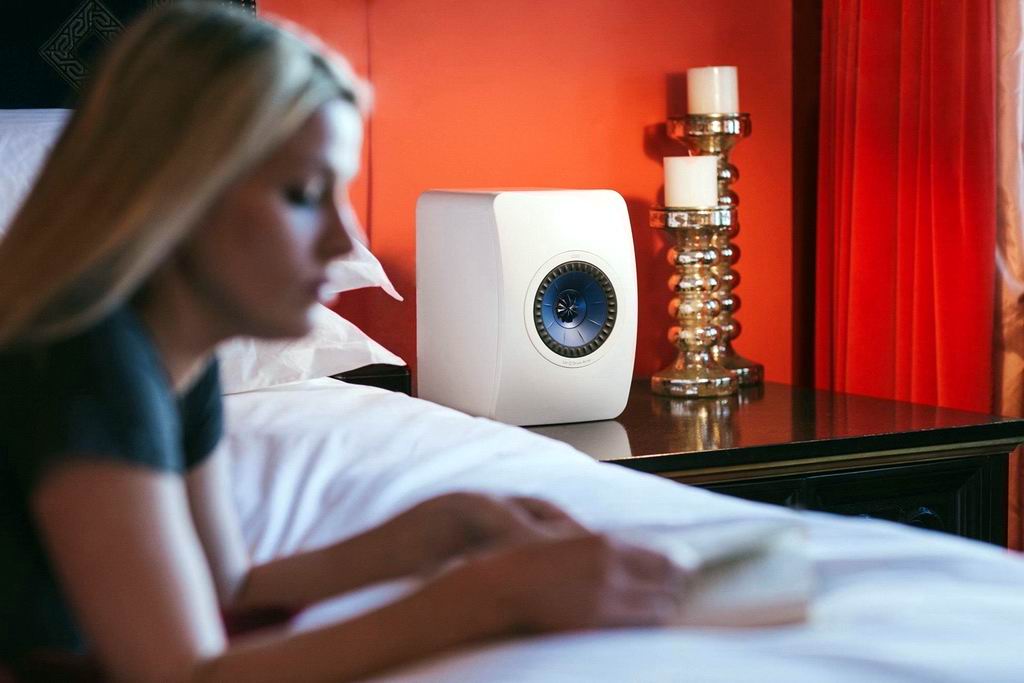 kef_ls_50_white_101.jpg