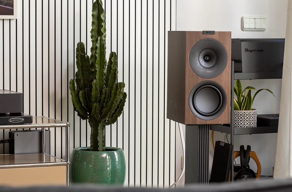 KEF-Q-Concerto-Meta-11.jpg