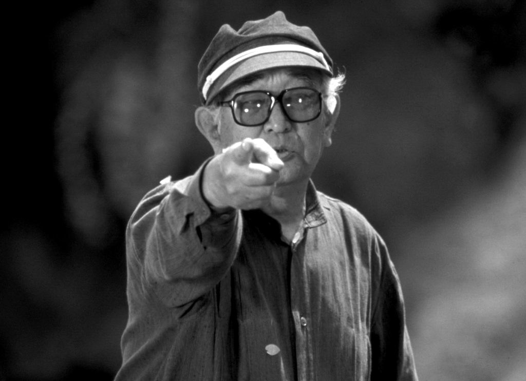 akira-kurosawa-sur-le-tournage-de-recc82ves.jpg