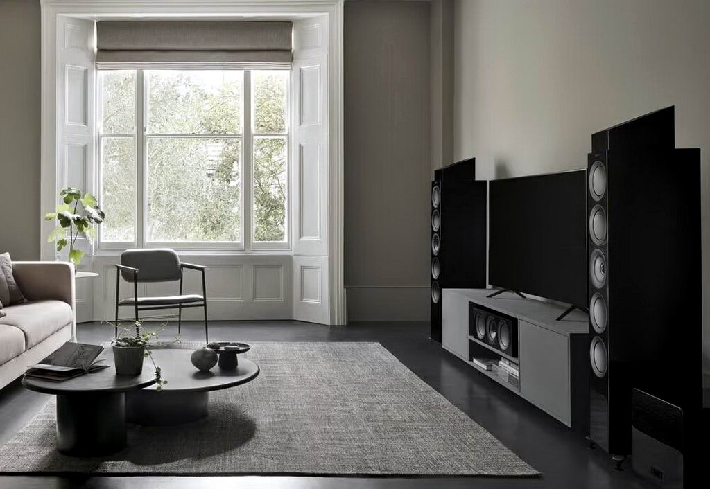 KEF R11 Meta 8.jpg