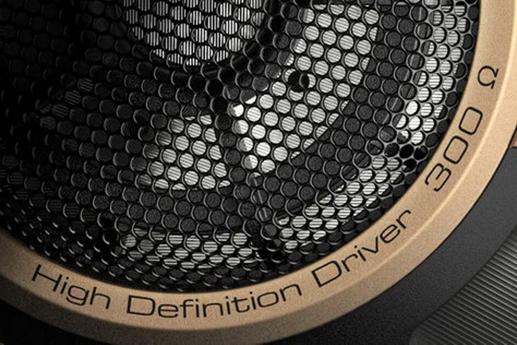 https___hypebeast.com_image_2020_09_sennheiser-hd-800-s-anniversary-edition-headphones-release-006.jpg