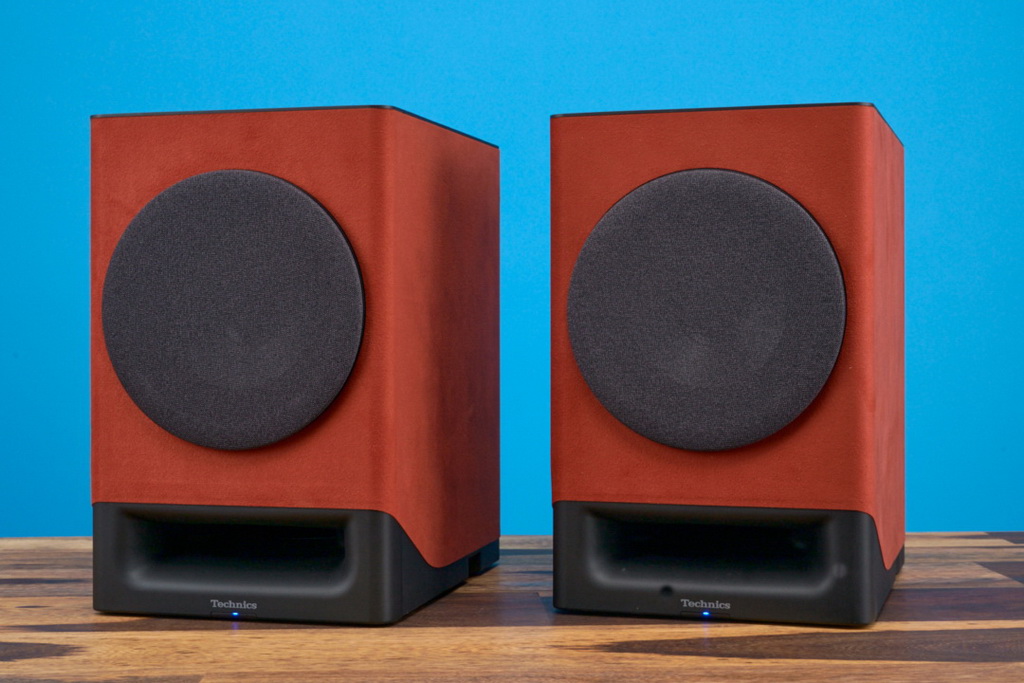 technics-sc-cx700-paar-vorderseite-perspektive-rechts-abdeckung-1080x720.jpg