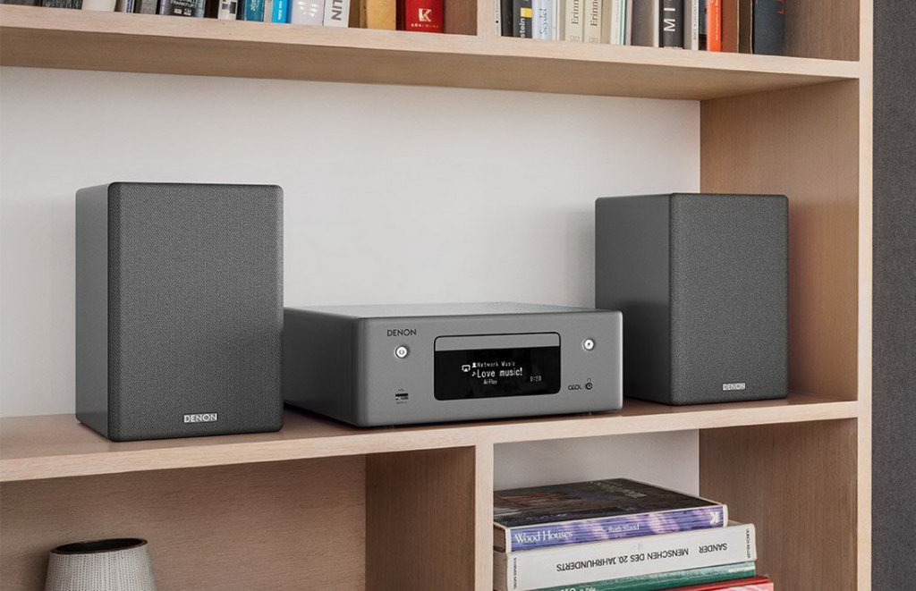 Denon Ceol N10 lifestyle grey 2.jpg