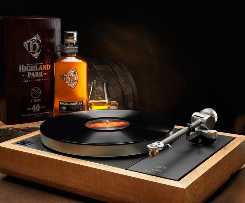 123826-gadgets-news-linn-s-sondek-lp12-turntable-costs-25-000-but-it-s-made-from-highland-park-whisky-casks-image1-istagd3uz6.jpg