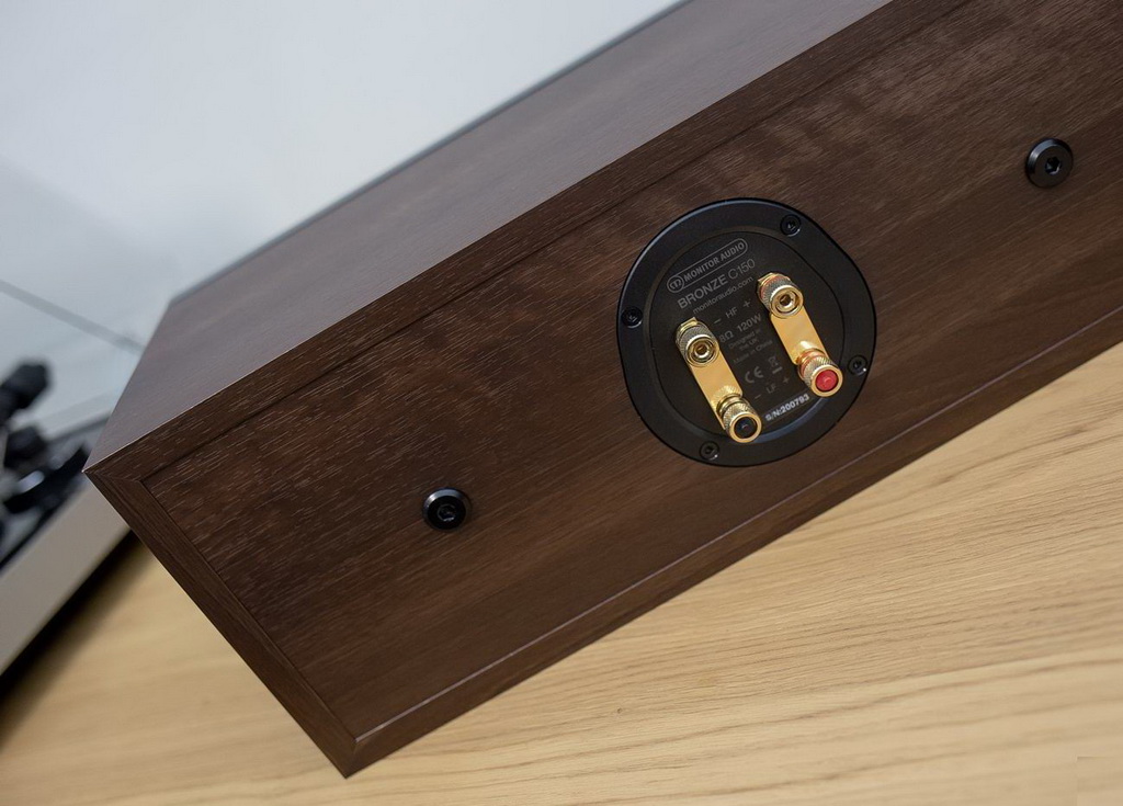 Monitor-Audio-Bronze-C150-Center-03.jpg